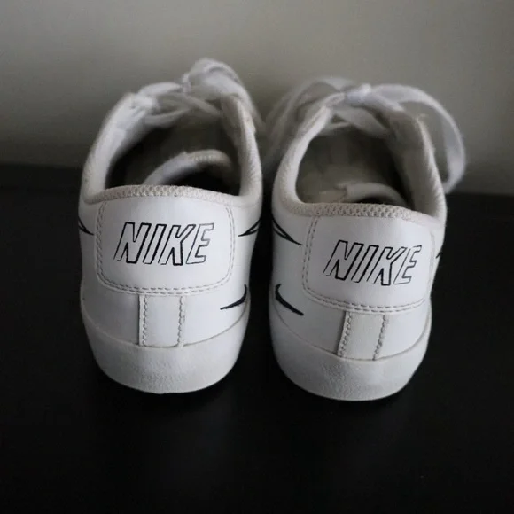 Nike Blazer Low White/Black Sketch Swoosh - Picture 3 of 4